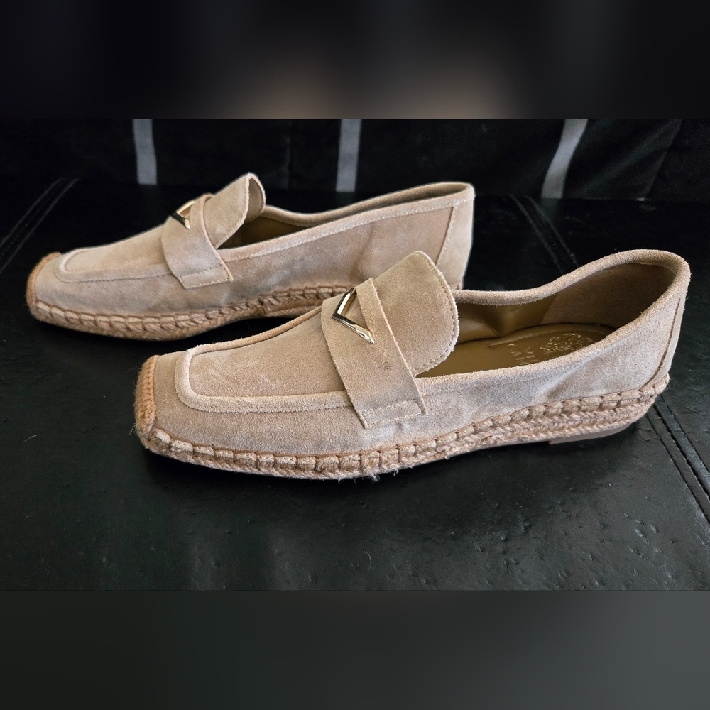 Vince Camuto Beige Suede Loafers NWOT - Picture 4 of 8